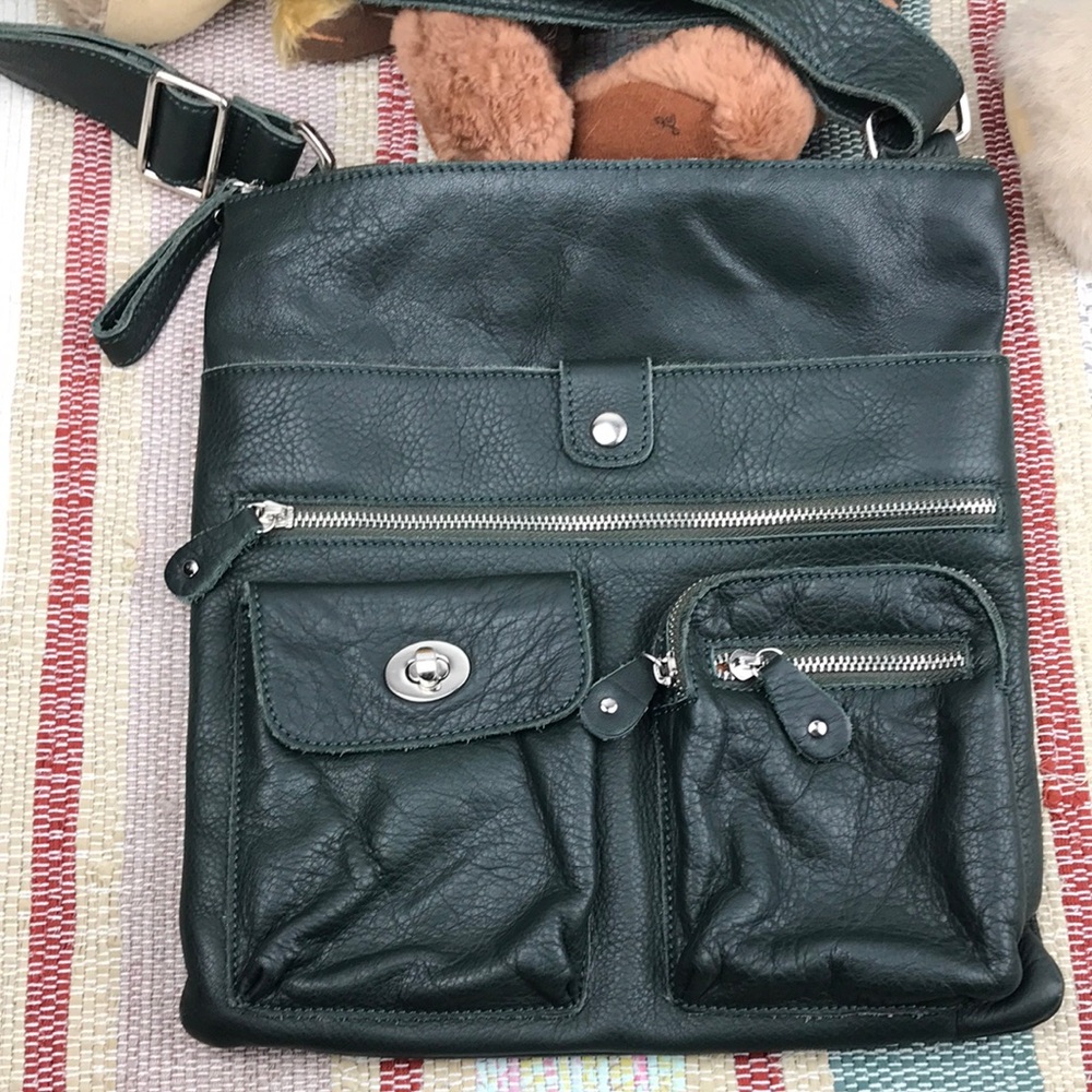 Leather Crossbody Bag. Dark Green